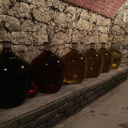 Appartamento Deduv Sklep Hlohovec Esterno foto