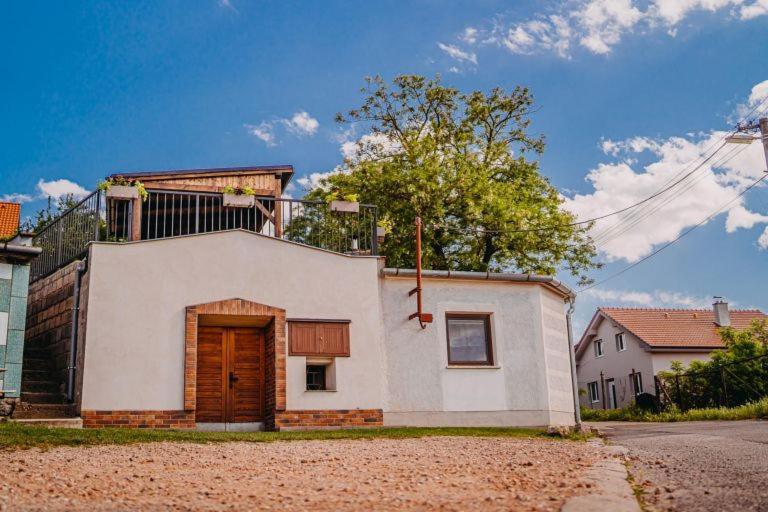 Appartamento Deduv Sklep Hlohovec Esterno foto