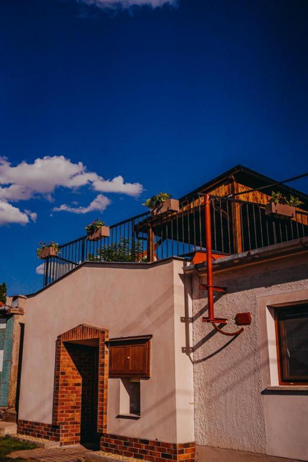 Appartamento Deduv Sklep Hlohovec Esterno foto